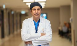 Bacakta şişlik ve ağrı, "derin ven trombozu"nun işaretçisi olabilir