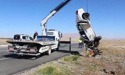 Konya'da devrilen otomobildeki 3 kişi hayatını kaybetti