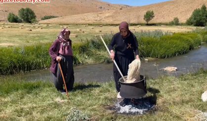 500’ü aşkın renk tonunu kök boyayla elde etti, reçetelerini hazırladı