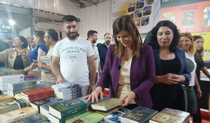 Diyarbakır Kitap Fuarı Yazar, Vatandaş ve Siyasileri Buluşturdu