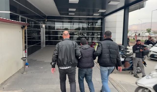 Kaçak sigara operasyonunda yakalanan 2 zanlı tutuklandı