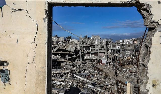 İsrail Gazze’de işgal ettiği bölgelere saldırılarını sürdürüyor