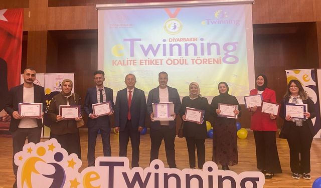 Kulp Atatürk İlkokulu’na Uluslararası eTwinning Okulu Unvanı