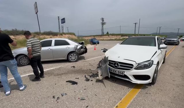 Elazığ'da trafik kazasında 4 kişi yaralandı