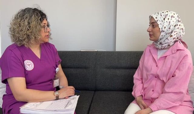 Anne adayları "Her Gebeye Bir Ebe" uygulamasıyla korkularını yeniyor