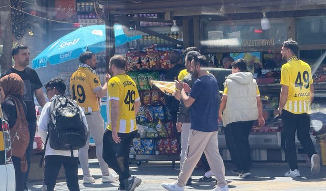 Muşspor Taraftarları Diyarbakır’da şehir turu attı