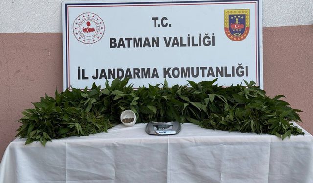 Uyuşturucu operasyonlarında yakalanan 2 zanlı tutuklandı