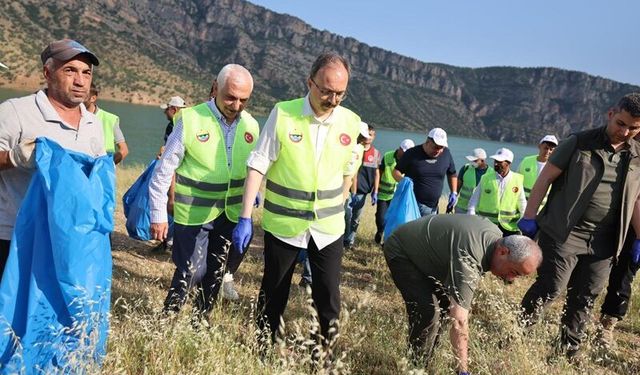 Botan Vadisi Milli Parkı'nda çevre temizliği yapıldı