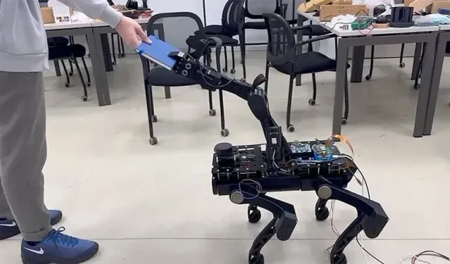 Geleceğin Türk mühendis adayları yerli robotik sistemlerle yetişiyor