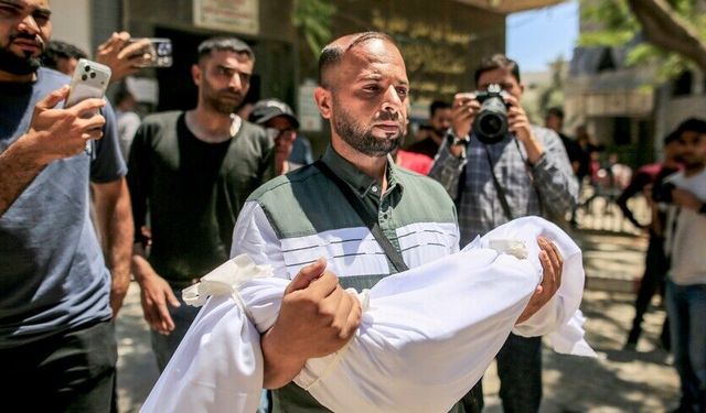 Ateşkese rağmen İsrail'in Gazze'ye saldırılarında 2 Filistinli hayatını kaybetti
