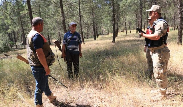 Ormanlar yangın riskine karşı jandarma tarafından denetleme
