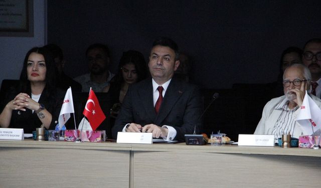 Türkiye’nin yerel yönetim vizyonu ve gençlerin geleceği için tarihi buluşma gerçekleştirildi
