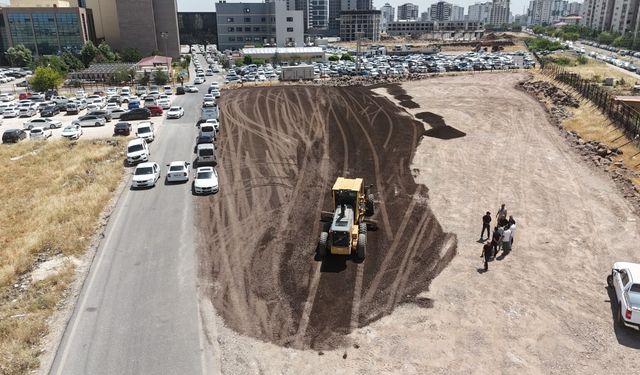 Kayapınar Belediyesi hastanedeki otopark sorunun çözümü için çalışma başlattı