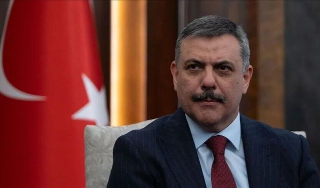 Bakan Çiftçi'den Diyarbakır'da bazı sokaklara asılan o fotoğraflara ilişkin açıklama
