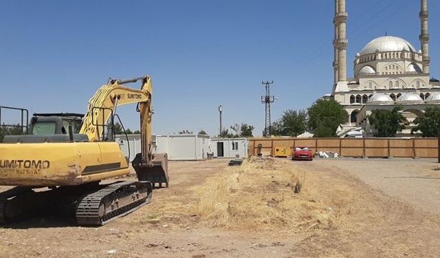 Dev Hastane İçin Şantiye Kuruldu,Gözler Temel Atmada