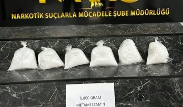 Şırnak'ta Tır Dorsesine Gizlenmiş 5,8 Kilogram Sentetik Uyuşturucu Ele Geçirildi