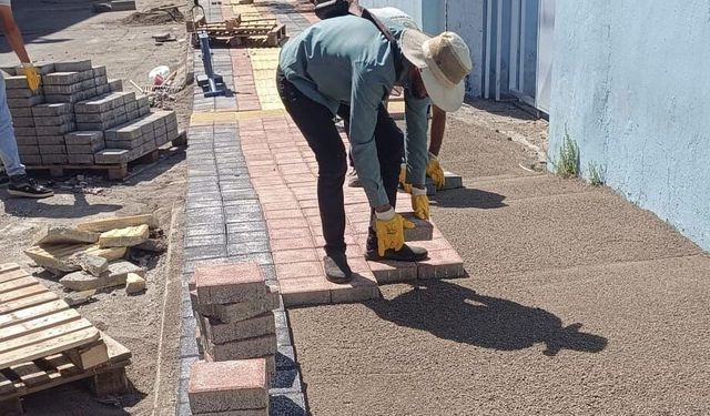 Bağlar Belediyesi'nden Okul Önünde Güvenli Ulaşım Hamlesi