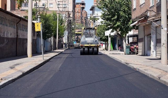 Bağlar’da yıllardır beklenen asfalt çalışması tamamlandı