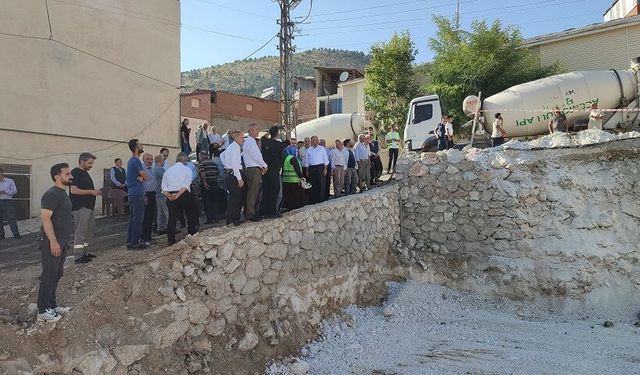 Çelikhan'da yeni yapılacak caminin temeli atıldı