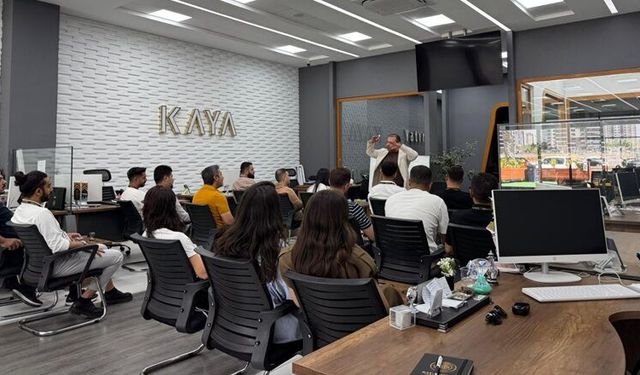 Dicle Üniversitesi DÜSEM'den Bir Yılda Yaklaşık 3 Bin Kişiye Eğitim Desteği