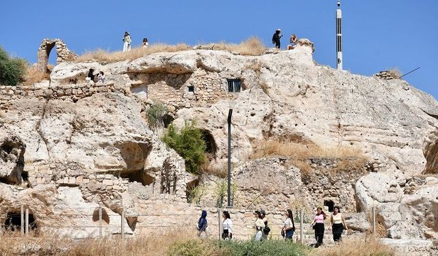 Kamp için Hasankeyf'e gelen gençler yörenin tarihi ve doğal güzelliklerine hayran kaldı