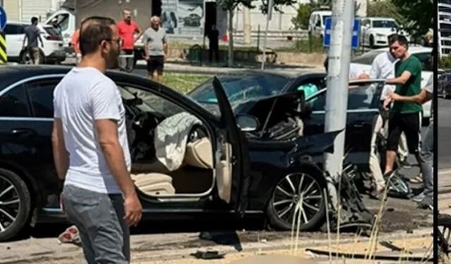 Diyarbakır’da İki Otomobil Çarpıştı: 1 Ölü, 1 Yaralı