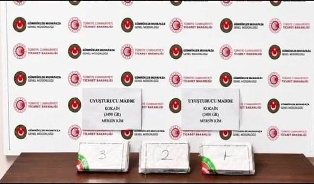 Gemiden İndirilen Konteyner ve Araçtan Yüklü Miktarda Uyuşturucu Çıktı