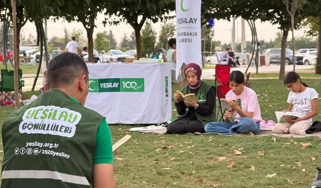 Yeşilay Diyarbakır Şubesi kitap okuma etkinliği düzenledi