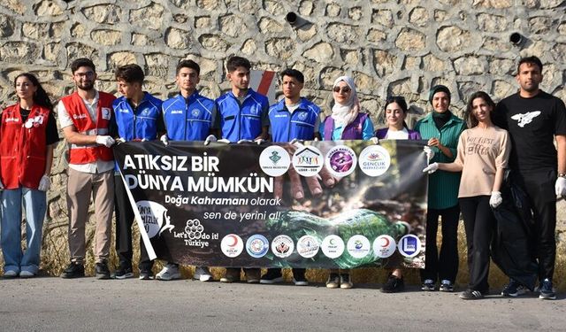 Şırnak’ta Dünya Temizlik Günü’nde 65 Torba Atık Toplandı