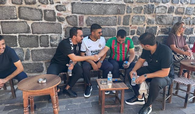 Amedspor-Beşiktaş maçı öncesi Sur’da renkli buluşma