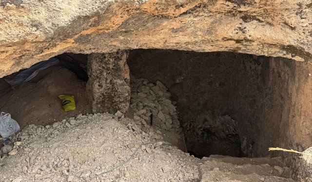 Kaçak kazı yapan 4 şüpheli suçüstü yakalandı