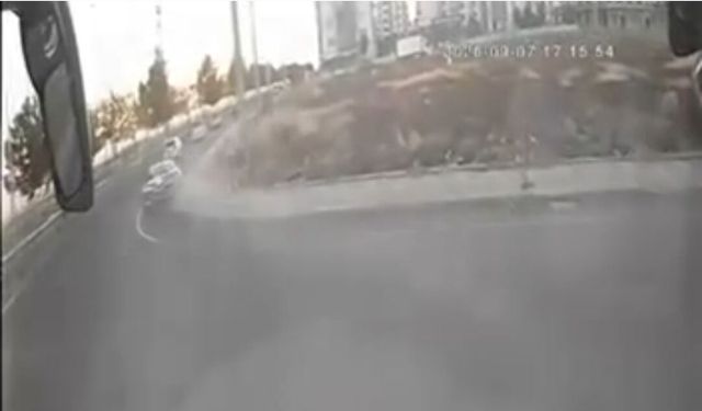 Diyarbakır’da kaldırımda yürüyen anne ve 2 çocuğa otomobil çarptı: Sürücü tutuklandı