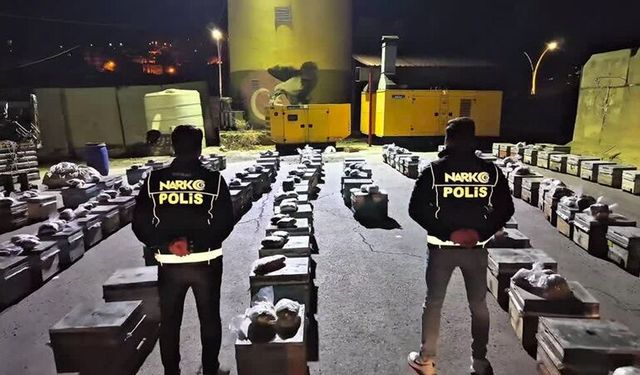 Hakkari’de arı kovanlarına gizlenmiş 91 kilo uyuşturucu ele geçirildi