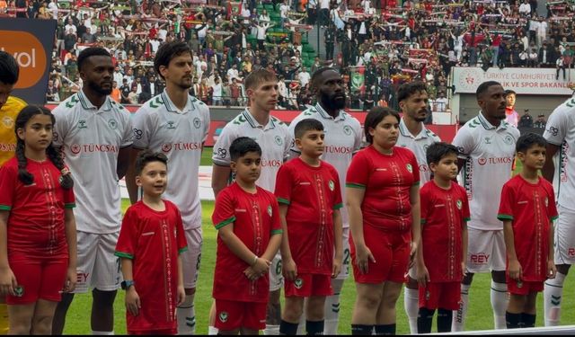 Amedspor-Konyaspor Karşılaşması Başladı