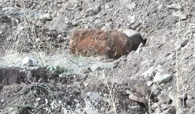 Erzurum’da Mezar Kazısı Sırasında Patlamamış Top Mermisi Bulundu