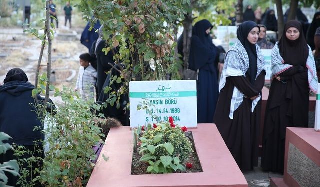 Diyarbakır’da Yasin Börü ve arkadaşları kabirleri başında anıldı