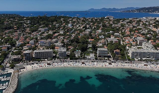 Fransa’da 14 vilayette kırmızı sıcaklık alarmı
