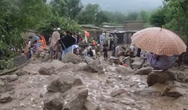 Hindistan ve Pakistan’da sel felaketi: 280’den fazla can kaybı