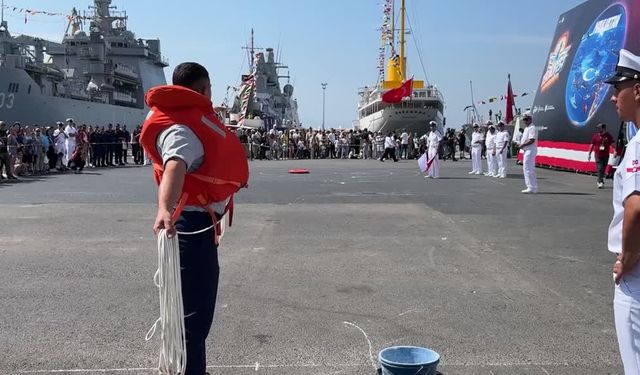 TEKNOFEST Mavi Vatan'da El İncesi Atma Yarışması düzenlendi