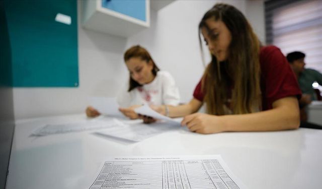 YKS'de ilk 1000'in tercihi tıp, mühendislik, işletme ve tarih bölümleri oldu