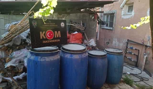 2 bin 450 litre sahte içki ele geçirildi