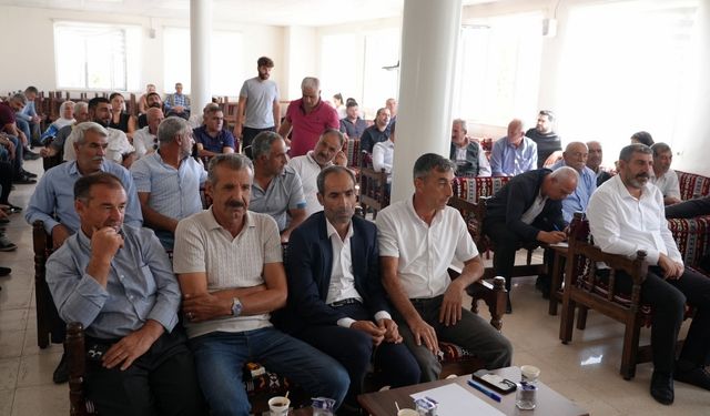 Eğil’de muhtarlarla yapılan toplantıda çözüm adımları paylaşıldı