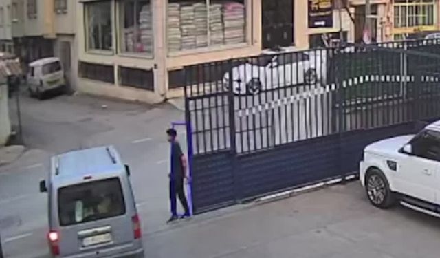 El freni unutuldu, minibüs yokuşta hızla kaymaya başladı
