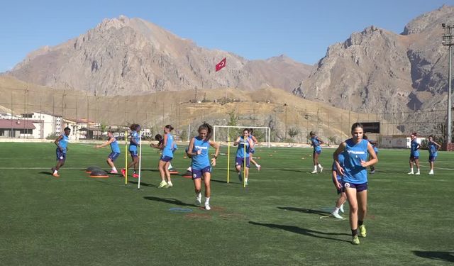 Hakkarigücü Kadın Futbol Takımı yeni sezona iddialı