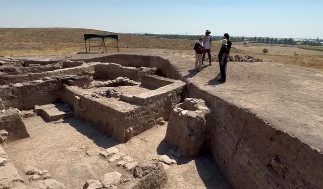 Karahöyük’te 3500 yıllık mutfak seti gün yüzüne çıktı