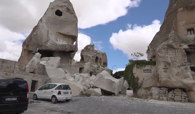 Nevşehir’de peribacası çöktü: Kaya parçaları çevreye savruldu