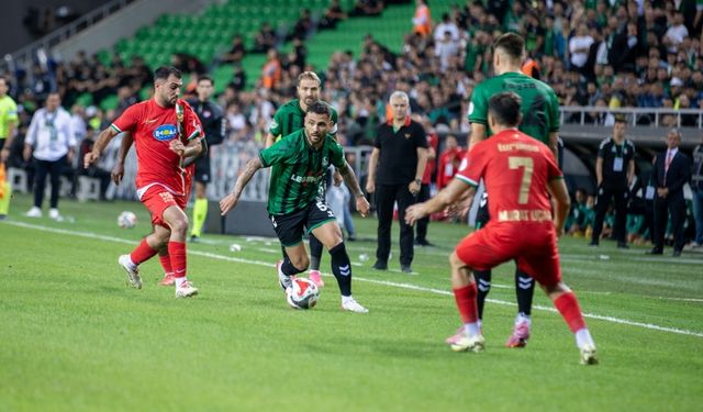 Sakaryaspor evinde Amed SF’yi 2-1 mağlup etti