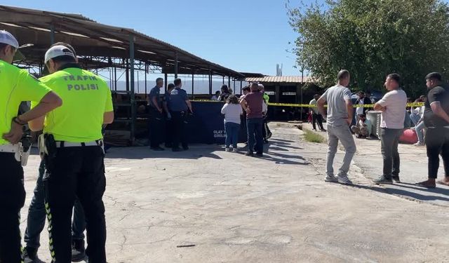 Süt kamyonunun altında kalan 3 yaşındaki çocuk öldü