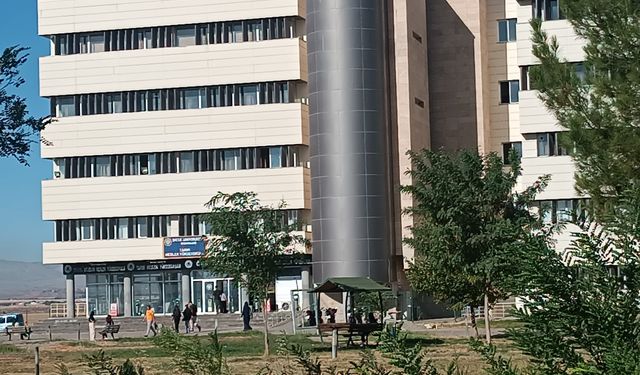 Dicle Üniversitesi’nde 2025-2026 Akademik Yılı başladı: İlk ders Filistin’e ayrıldı