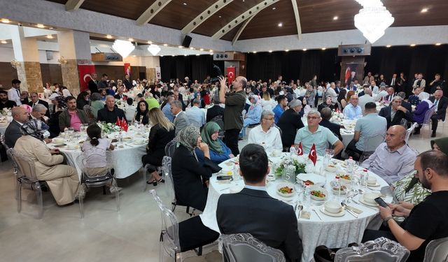 Diyarbakır Valisi Zorluoğlu, şehit yakınları ve gazilerle bir araya geldi